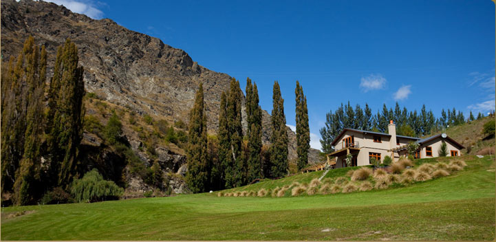 The Canyons Lodge overlooking the Shotover River Canyons